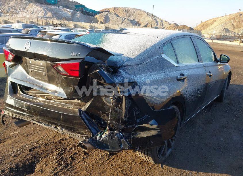 Photo 4 of 2022 Nissan Altima SR FWD (VIN 1N4BL4CV8NN394717)