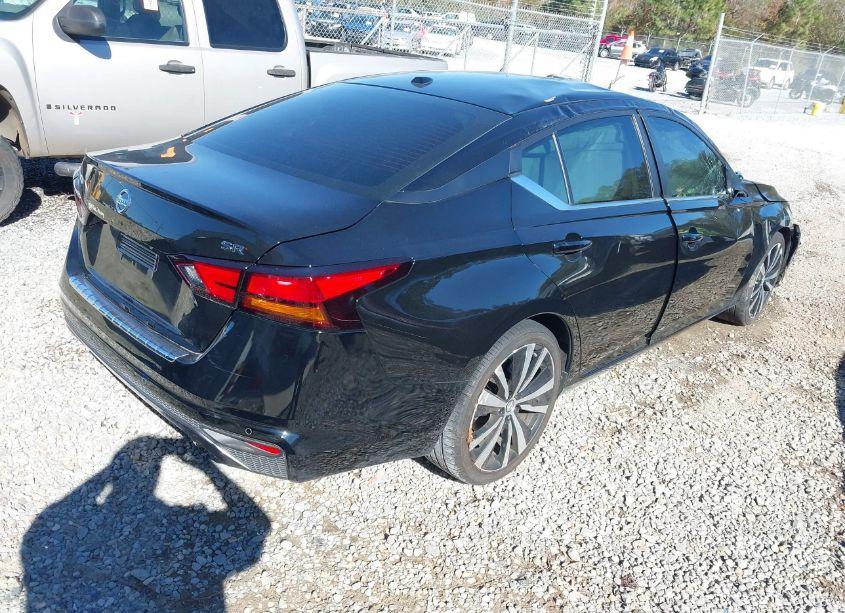 Photo 4 of 2022 Nissan Altima SR FWD (VIN 1N4BL4CV8NN406431)