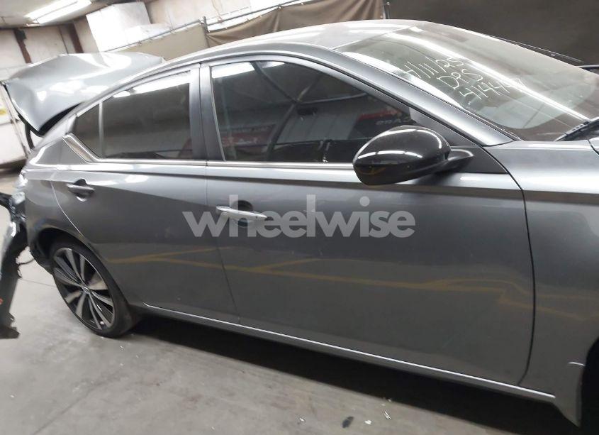 Photo 13 of 2022 Nissan Altima SR FWD (VIN 1N4BL4CV8NN414447)