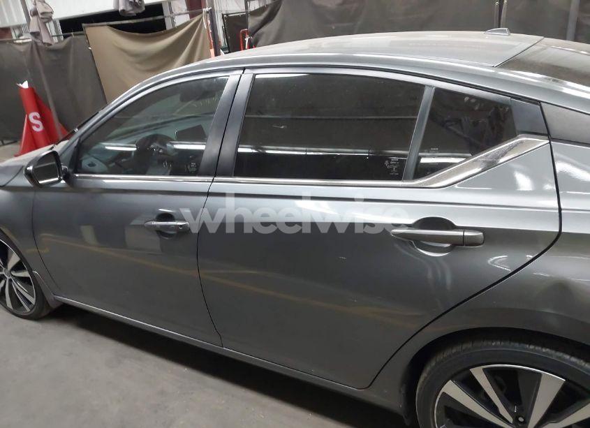 Photo 14 of 2022 Nissan Altima SR FWD (VIN 1N4BL4CV8NN414447)