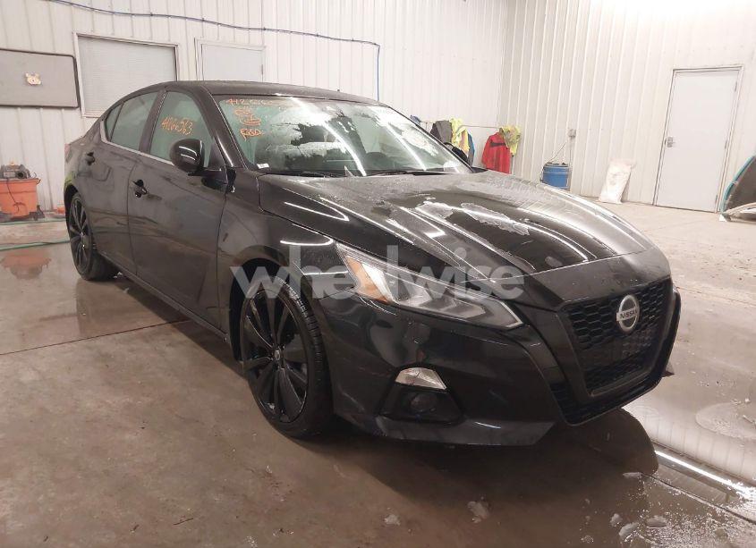2022 Nissan Altima SR FWD (VIN 1N4BL4CV8NN421544) main photo