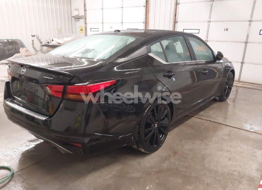 Photo 4 of 2022 Nissan Altima SR FWD (VIN 1N4BL4CV8NN421544)