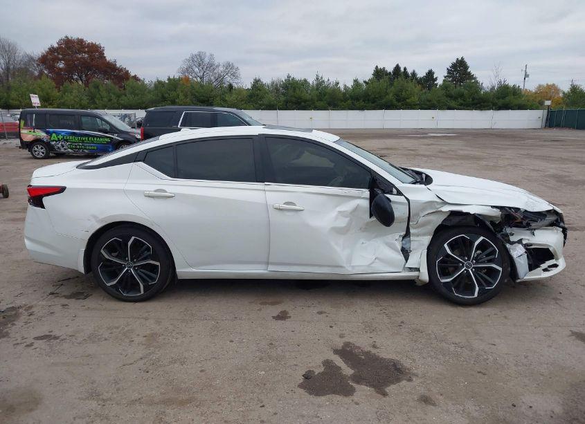 Photo 13 of 2023 Nissan Altima SR FWD (VIN 1N4BL4CV8PN302623)