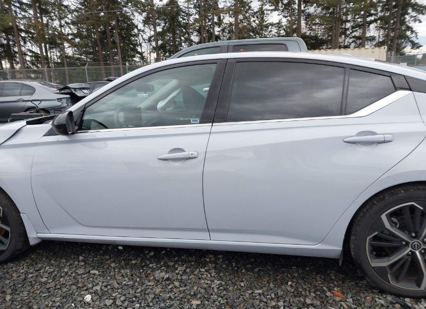 Photo 15 of 2023 Nissan Altima SR FWD (VIN 1N4BL4CV8PN326761)