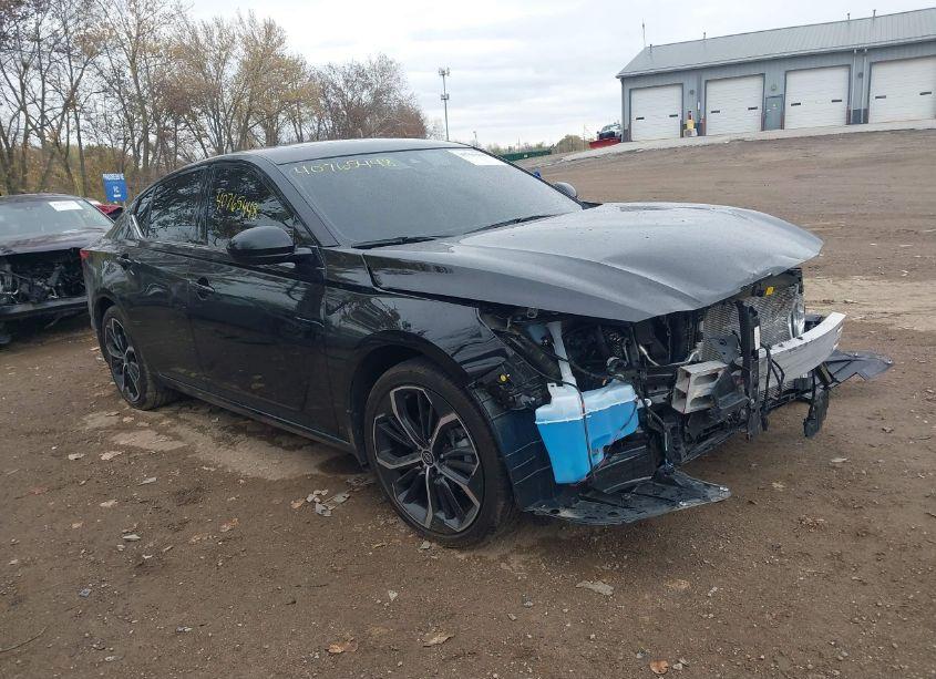 2023 Nissan Altima SR FWD (VIN 1N4BL4CV8PN362773) main photo