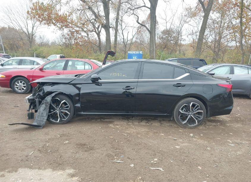 Photo 14 of 2023 Nissan Altima SR FWD (VIN 1N4BL4CV8PN362773)