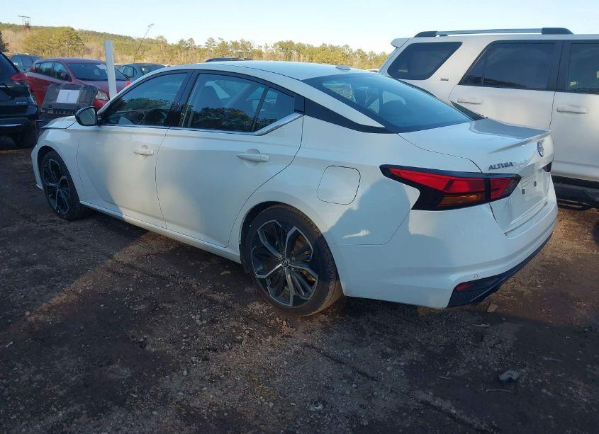Photo 3 of 2023 Nissan Altima N/A (VIN 1N4BL4CV8PN366970)
