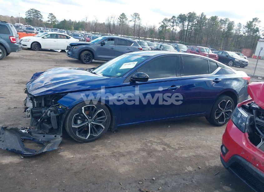 Photo 14 of 2023 Nissan Altima SR FWD (VIN 1N4BL4CV8PN412233)