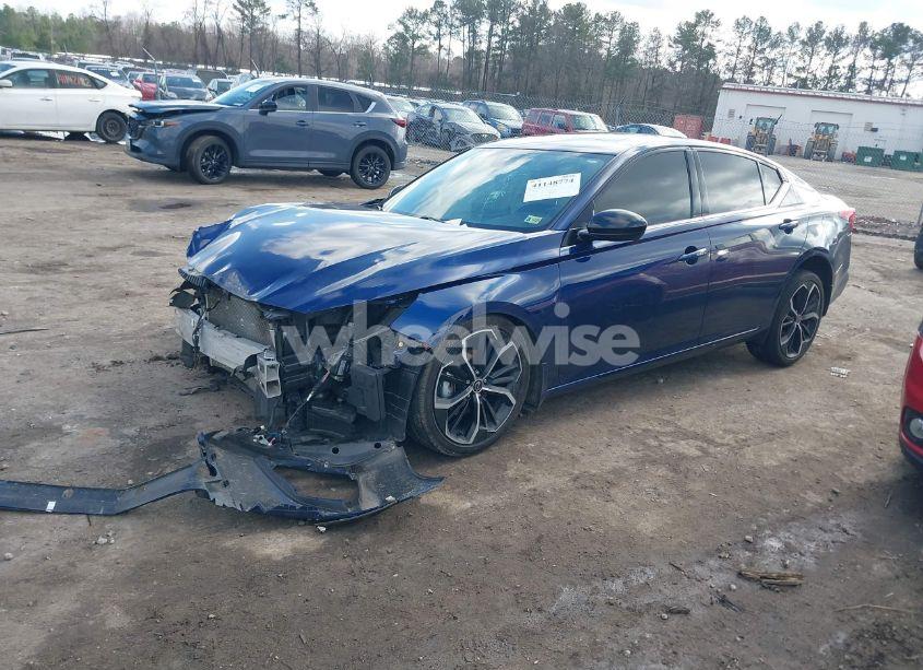 Photo 2 of 2023 Nissan Altima SR FWD (VIN 1N4BL4CV8PN412233)