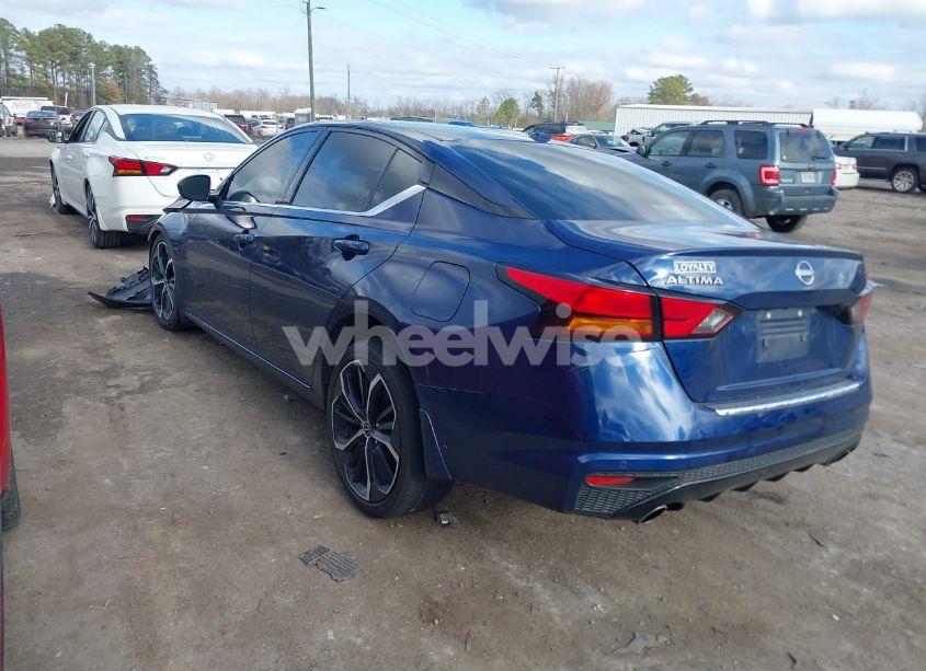 Photo 3 of 2023 Nissan Altima SR FWD (VIN 1N4BL4CV8PN412233)