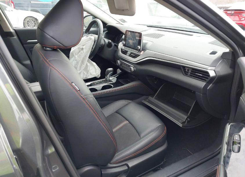 Photo 5 of 2024 Nissan Altima SR FWD (VIN 1N4BL4CV8RN357690)