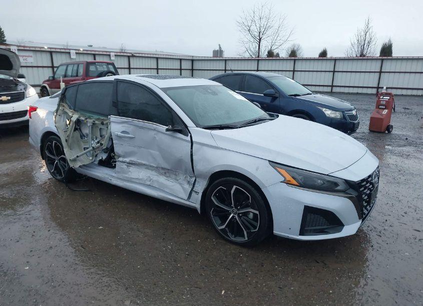 2024 Nissan Altima SR FWD (VIN 1N4BL4CV8RN358726) main photo