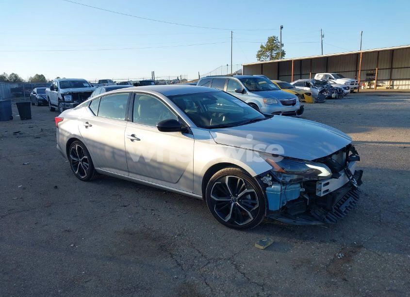 2024 Nissan Altima SR FWD (VIN 1N4BL4CV8RN362663) main photo