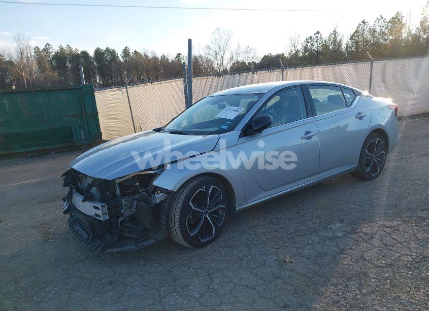 Photo 2 of 2024 Nissan Altima SR FWD (VIN 1N4BL4CV8RN362663)