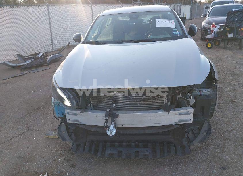 Photo 6 of 2024 Nissan Altima SR FWD (VIN 1N4BL4CV8RN362663)