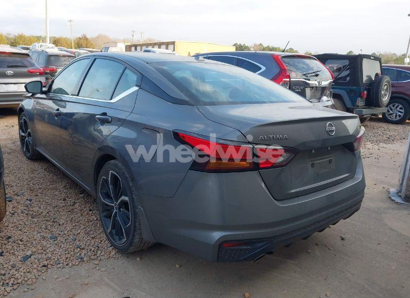 Photo 3 of 2024 Nissan Altima SR FWD (VIN 1N4BL4CV8RN364316)