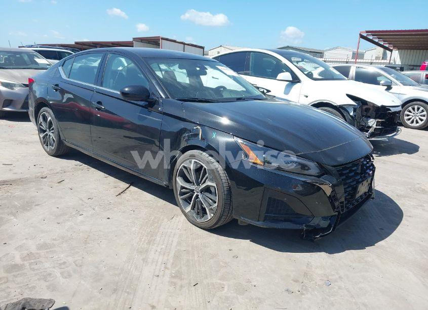 2025 Nissan Altima SR FWD (VIN 1N4BL4CV8SN311587) main photo