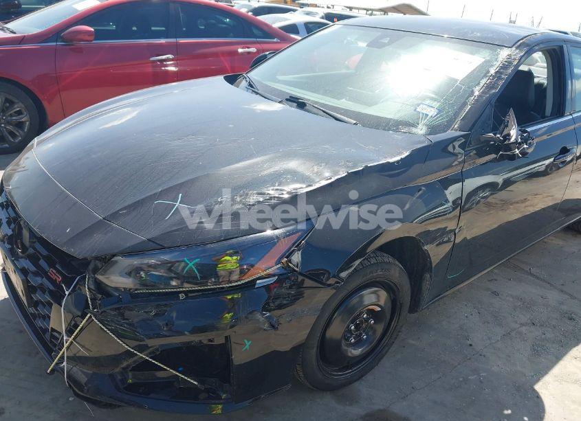 Photo 6 of 2025 Nissan Altima SR FWD (VIN 1N4BL4CV8SN311587)