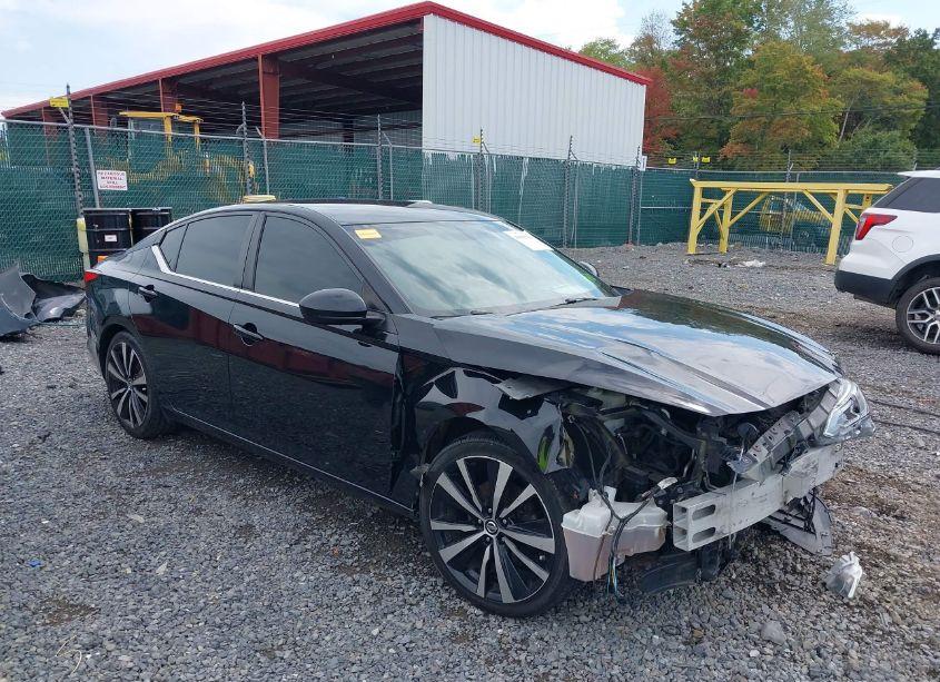 2019 Nissan Altima 2.5 SR (VIN 1N4BL4CV9KC105674) main photo