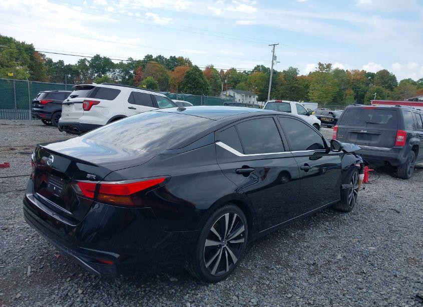 Photo 4 of 2019 Nissan Altima 2.5 SR (VIN 1N4BL4CV9KC105674)