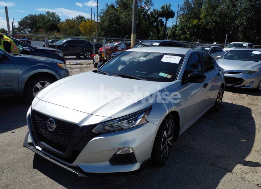 Photo 2 of 2019 Nissan Altima 2.5 SR (VIN 1N4BL4CV9KC114438)