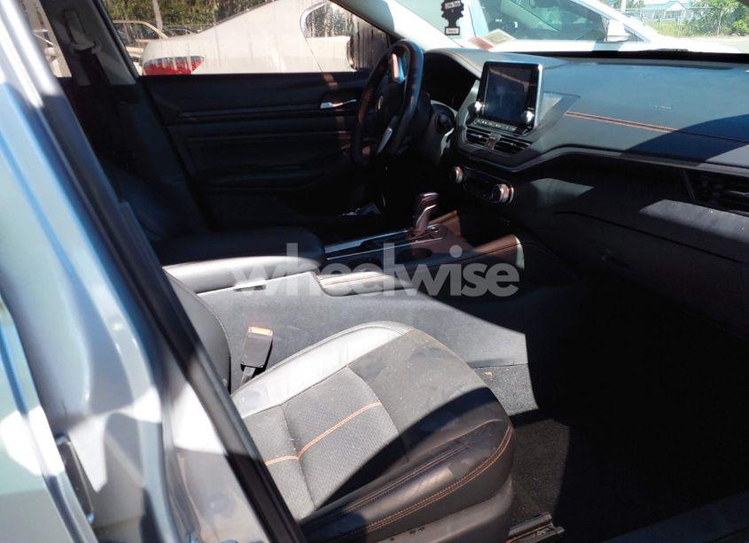 Photo 5 of 2019 Nissan Altima 2.5 SR (VIN 1N4BL4CV9KC114438)