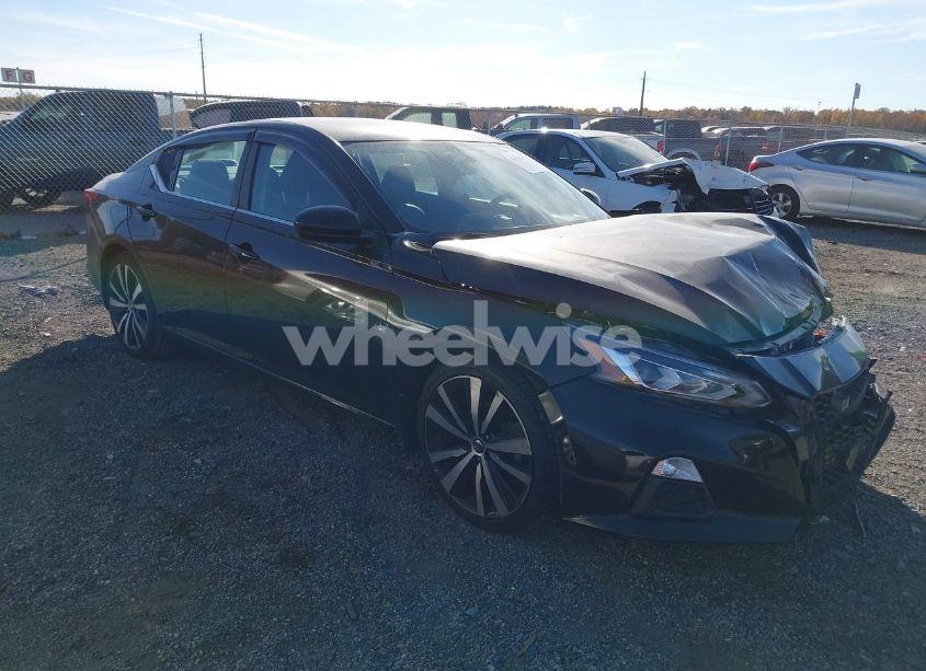 2019 Nissan Altima 2.5 SR (VIN 1N4BL4CV9KC185185) main photo