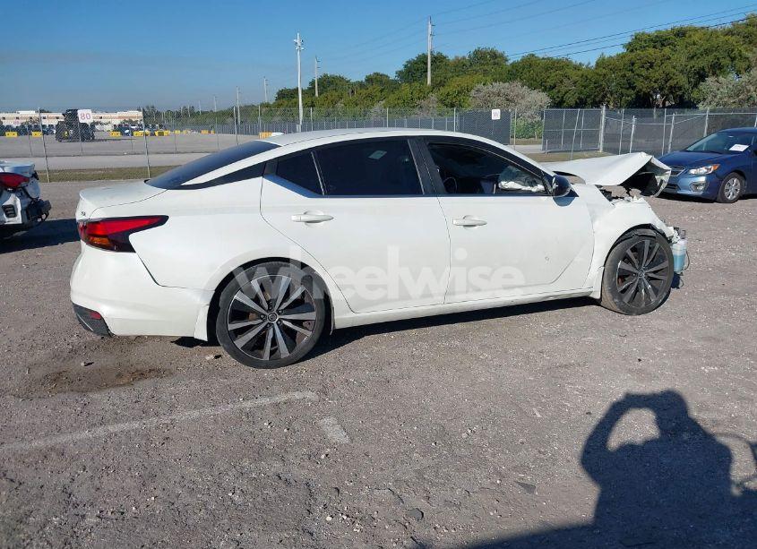 Photo 4 of 2019 Nissan Altima 2.5 SR (VIN 1N4BL4CV9KC187213)