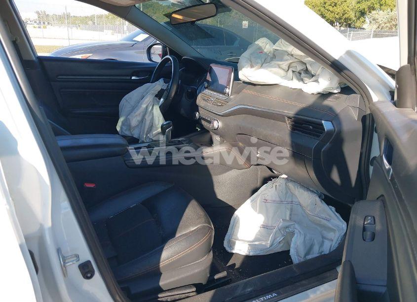 Photo 5 of 2019 Nissan Altima 2.5 SR (VIN 1N4BL4CV9KC187213)