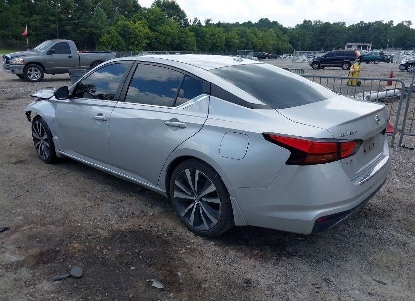 Photo 3 of 2019 Nissan Altima 2.5 SR (VIN 1N4BL4CV9KC200414)