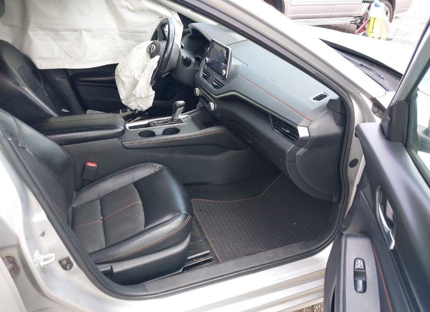 Photo 5 of 2019 Nissan Altima 2.5 SR (VIN 1N4BL4CV9KC200414)