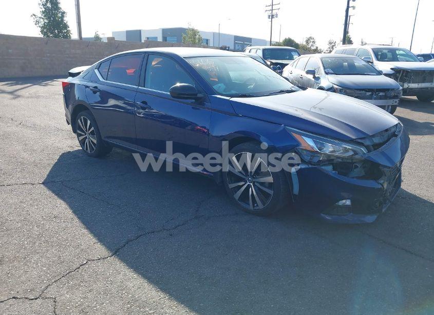 2019 Nissan Altima 2.5 SR (VIN 1N4BL4CV9KC208920) main photo