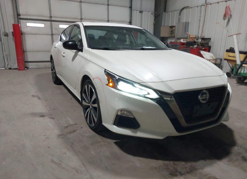 2019 Nissan Altima 2.5 SR (VIN 1N4BL4CV9KC244820) main photo