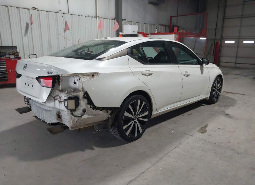 Photo 4 of 2019 Nissan Altima 2.5 SR (VIN 1N4BL4CV9KC244820)