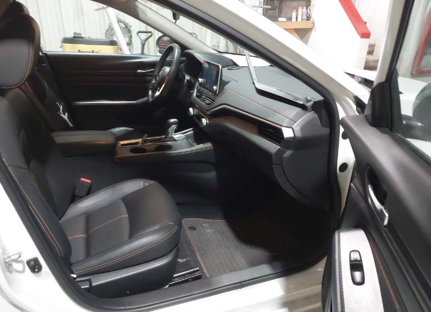 Photo 5 of 2019 Nissan Altima 2.5 SR (VIN 1N4BL4CV9KC244820)