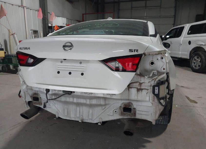 Photo 6 of 2019 Nissan Altima 2.5 SR (VIN 1N4BL4CV9KC244820)