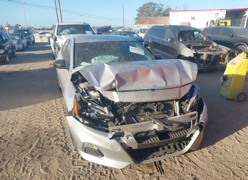 Photo 12 of 2020 Nissan Altima SR FWD (VIN 1N4BL4CV9LC116403)