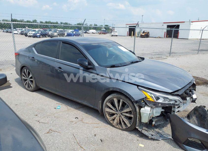 Photo 13 of 2020 Nissan Altima SR FWD (VIN 1N4BL4CV9LC119835)