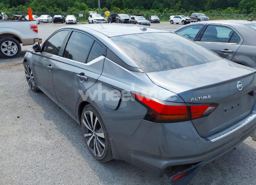 Photo 3 of 2020 Nissan Altima SR FWD (VIN 1N4BL4CV9LC119835)