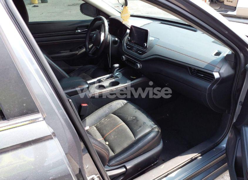 Photo 5 of 2020 Nissan Altima SR FWD (VIN 1N4BL4CV9LC119835)