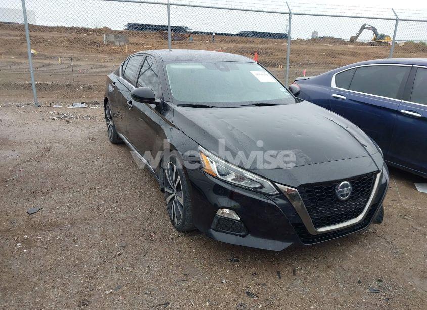 2020 Nissan Altima SR FWD (VIN 1N4BL4CV9LC139759) main photo