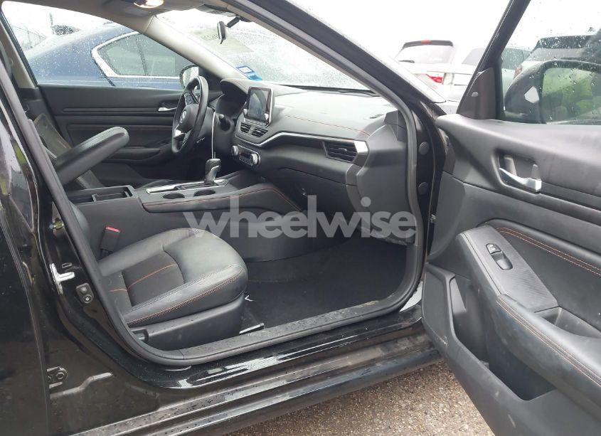 Photo 5 of 2020 Nissan Altima SR FWD (VIN 1N4BL4CV9LC139759)