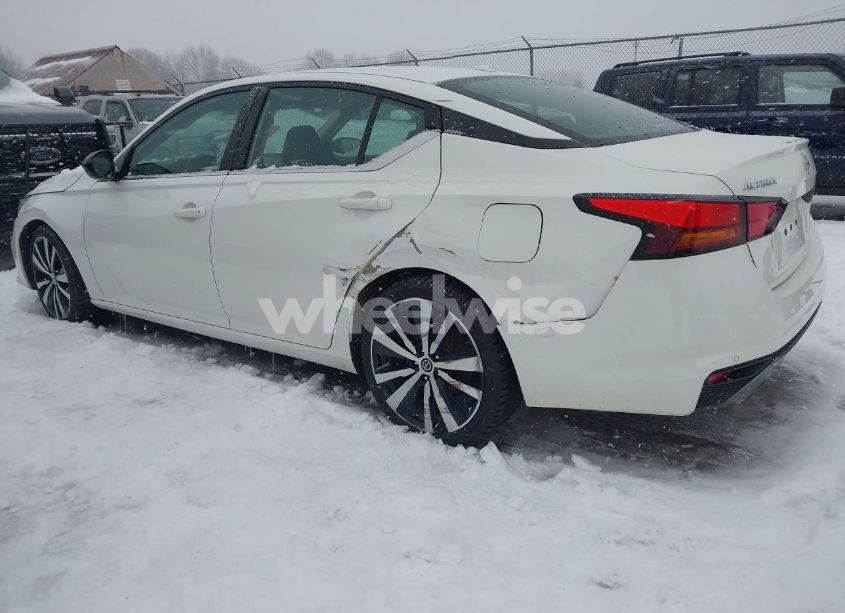 Photo 3 of 2020 Nissan Altima SR FWD (VIN 1N4BL4CV9LC184104)