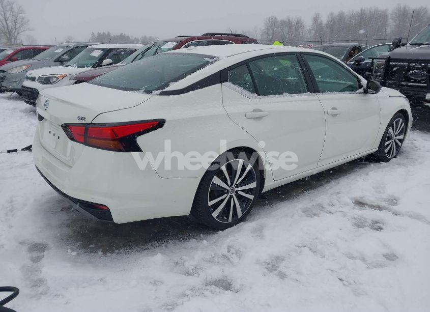 Photo 4 of 2020 Nissan Altima SR FWD (VIN 1N4BL4CV9LC184104)