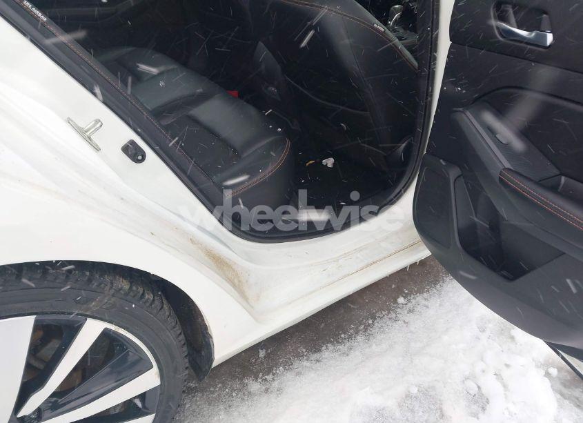 Photo 8 of 2020 Nissan Altima SR FWD (VIN 1N4BL4CV9LC184104)