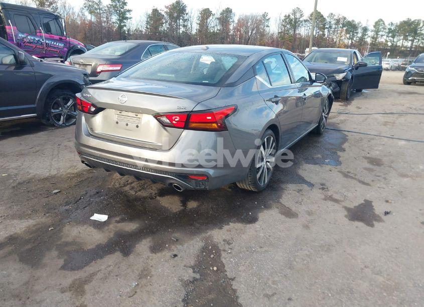 Photo 4 of 2020 Nissan Altima SR FWD (VIN 1N4BL4CV9LC224651)