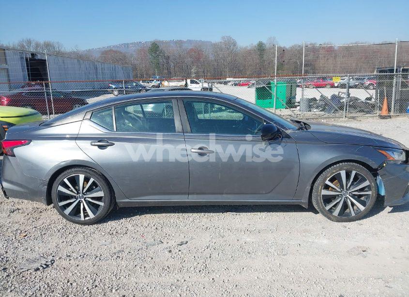 Photo 13 of 2020 Nissan Altima SR FWD (VIN 1N4BL4CV9LC254040)