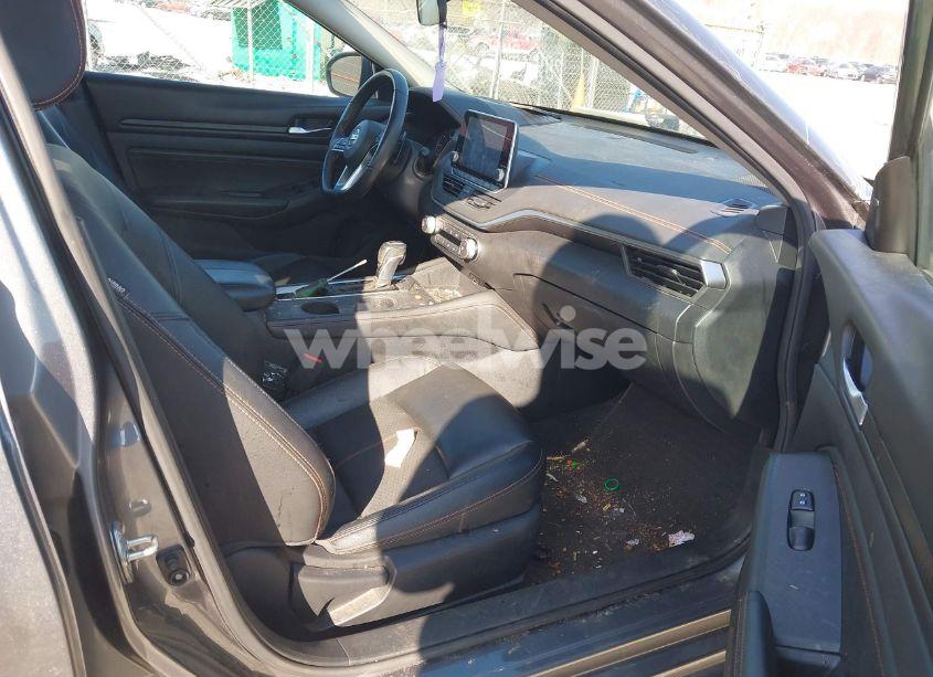 Photo 5 of 2020 Nissan Altima SR FWD (VIN 1N4BL4CV9LC254040)