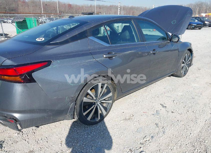 Photo 6 of 2020 Nissan Altima SR FWD (VIN 1N4BL4CV9LC254040)