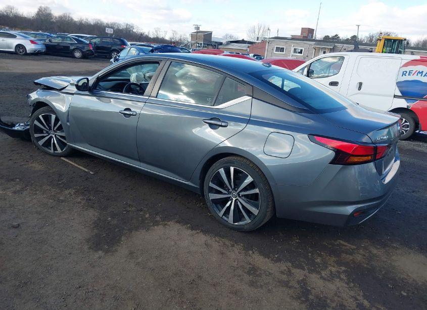 Photo 3 of 2020 Nissan Altima SR FWD (VIN 1N4BL4CV9LC260159)